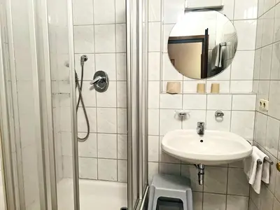 Ein Badezimmer in der Unterkunft Pension Luger