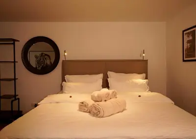 Ein Bett oder Betten in einem Zimmer der Unterkunft Ferienwohnung in alter Brauerei