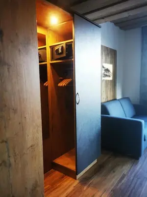 Ein Sitzbereich in der Unterkunft Gasthof & Hotel Zur Post