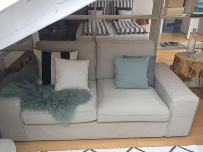 Ein Sitzbereich in der Unterkunft Chiemgau-LOFT zwischen Seenzauber und Gipfelglück