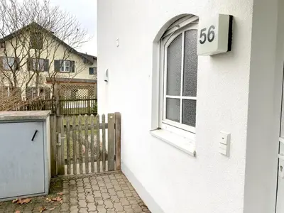 Das Gebäude in dem sich die Ferienwohnung befindet