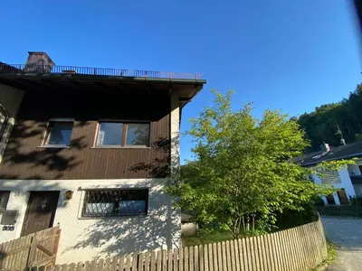 Das Gebäude in dem sich die Ferienwohnung befindet