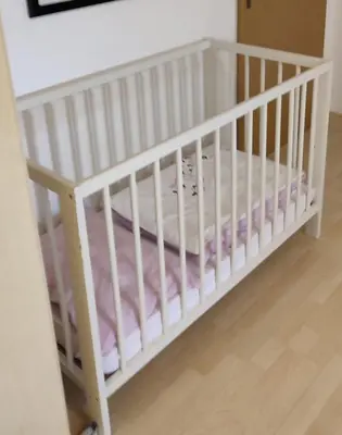 Ein Bett oder Betten in einem Zimmer der Unterkunft Gästewohnung Mühlstein