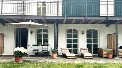 Ein Patio oder anderer Außenbereich in der Unterkunft Gutshof Ferienwohnung in Seenähe