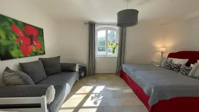 Ein Bett oder Betten in einem Zimmer der Unterkunft Gutshof Ferienwohnung in Seenähe
