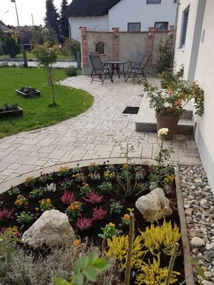 Ein Garten an der Unterkunft Weberhof
