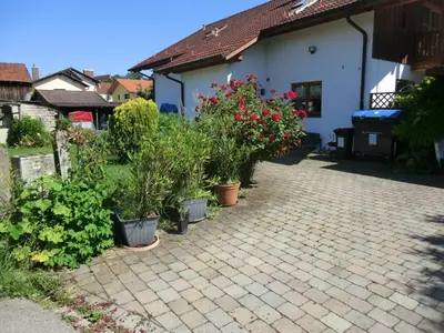 Ein Garten an der Unterkunft Urlaub am Inn