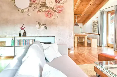 Ein Sitzbereich in der Unterkunft Übersee21 Ferienloft am Chiemsee