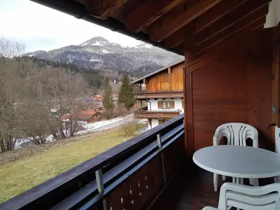 Ein allgemeiner Bergblick oder ein Berglick von der Ferienwohnung aus
