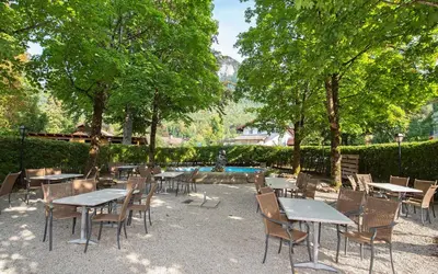 Ein Garten an der Unterkunft ciao-aschau Haus zur Burg Apn21 Krämer