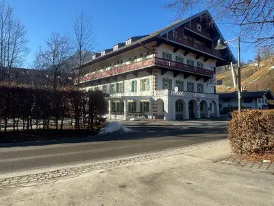 Das Gebäude in dem sich die Ferienwohnung befindet