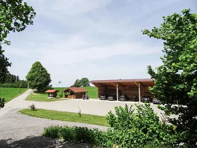 Das Gebäude in dem sich die Pension befindet