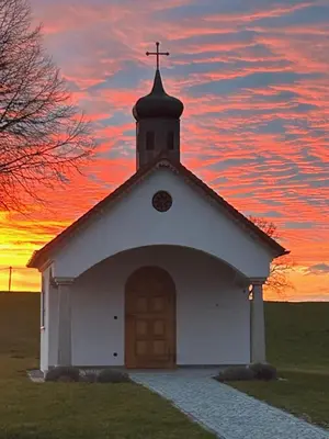 Blick auf den Sonnenuntergang/Sonnenaufgang von der Pension aus oder aus der Nähe