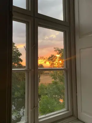 Blick auf den Sonnenuntergang/Sonnenaufgang von der Pension aus oder aus der Nähe