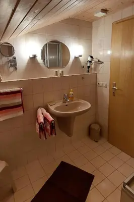 Ein Badezimmer in der Unterkunft Gästehaus Fellner