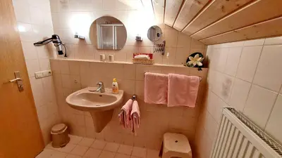 Ein Badezimmer in der Unterkunft Gästehaus Fellner