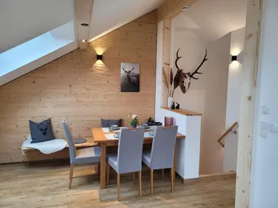 Ein Sitzbereich in der Unterkunft Ferienwohnung Klauserhof