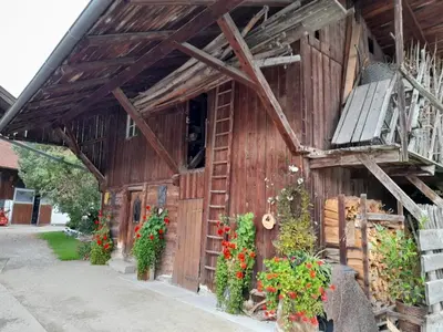 Das Gebäude in dem sich die Ferienwohnung befindet