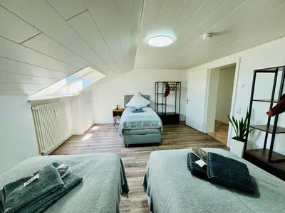 Ein Sitzbereich in der Unterkunft Monkey Flat 2 Zimmer Wohnung in Vohburg mit Büro