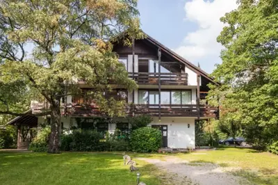 Ein Garten an der Unterkunft Flatista Homes - Garden House