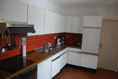 Küche/Küchenzeile in der Unterkunft Barrierefreie 3-Zi.-Ferienwohnung mit Gartenzugang in ruhiger, zentrumsnaher Lage