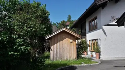 Das Gebäude in dem sich die Ferienwohnung befindet