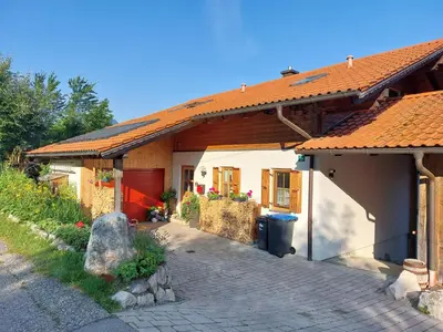 Das Gebäude in dem sich die Ferienwohnung befindet