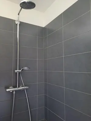 Ein Badezimmer in der Unterkunft Familienfreundliche großzügige Ferienwohnung Schlierachwelle zwischen Schliersee und Tegernsee