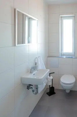 Ein Badezimmer in der Unterkunft Lumen Homes - Design-Apartment nahe Audi und Altstadt, 3 Zimmer, über 100 m2, Balkon