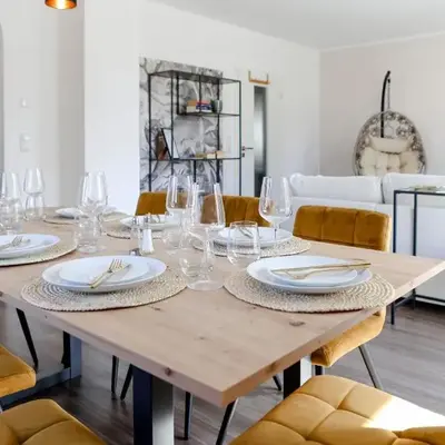 Lumen Homes - Design-Apartment nahe Audi und Altstadt