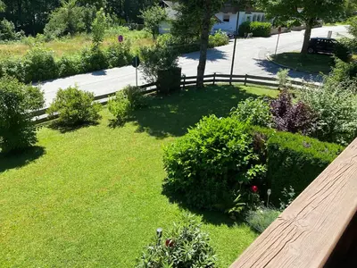 Ein Garten an der Unterkunft Ferienwohnung Sonnenschein