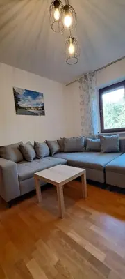 Ein Sitzbereich in der Unterkunft Ferienhaus am Ammersee in Bierdorf