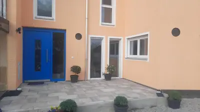 Das Gebäude in dem sich die Ferienwohnung befindet