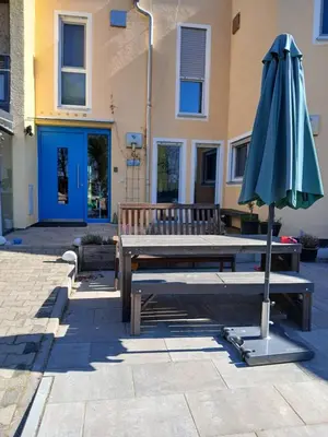 Das Gebäude in dem sich die Ferienwohnung befindet