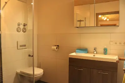 Ein Badezimmer in der Unterkunft Ferienwohnung Jaud - Gmund am Tegernsee