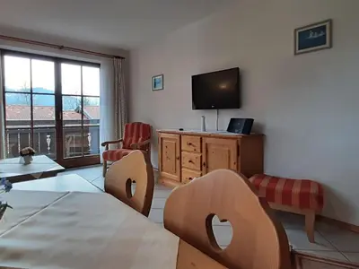 TV/Unterhaltungsangebot in der Unterkunft liebevoll eingerichtete Ferienwohnung in den Alpen