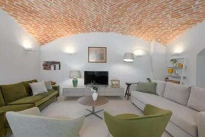 Ein Sitzbereich in der Unterkunft Exklusiv: Historisches Apartment mit Deckengewölbe
